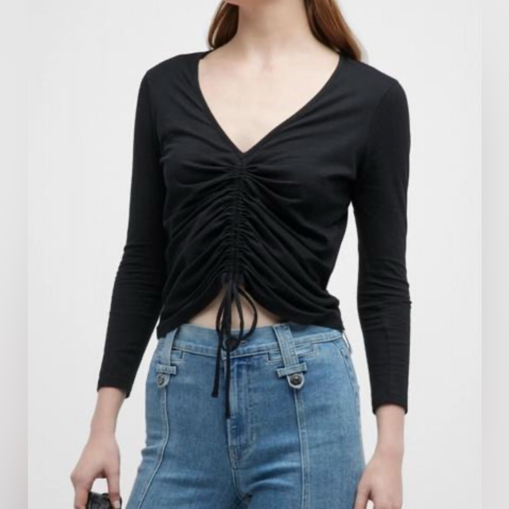 NWT center rutched black crop top medium